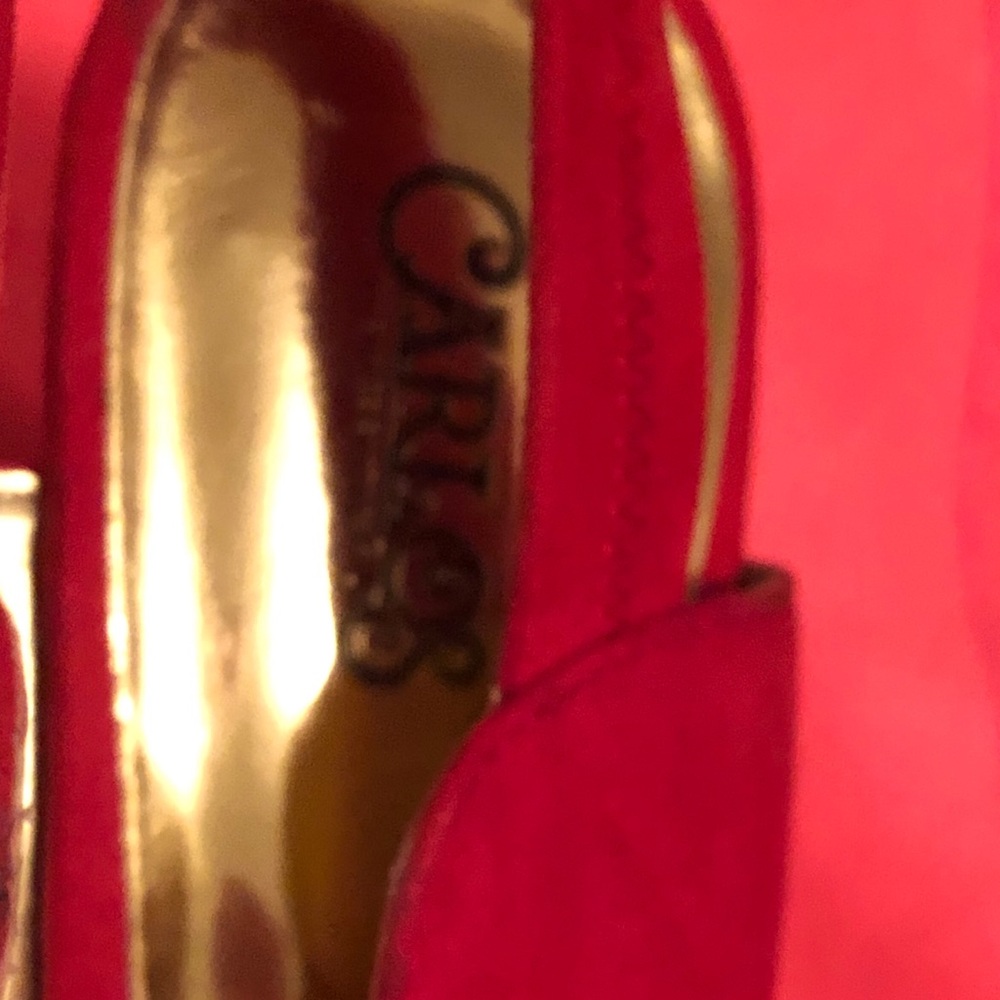 Heels - Picture 2 of 3